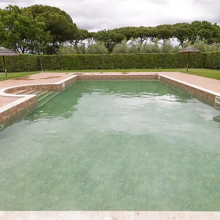 Alloggio per agriturismo Isolotto - Leccio *